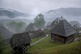 Etno Selo «Mecavnik» in Mokra Gora/Serbien (Foto: Migu Schneeberger)
