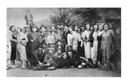 Gruppenfoto von jungen Zionisten aus Vișeu de sus, ca. 1940 (Foto Sammlung David Malik)