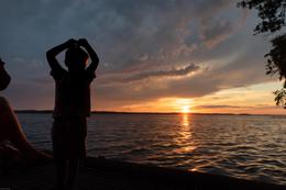 Punkaharju, Finnland: Im Juli dauern die Sonnenuntergänge ewig...