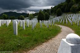 Der Friedhof für die Opfer und Verschwundenen von Srebrenica, Bosnien-Herzegowina